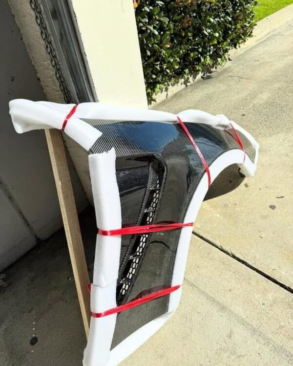 Mustang Carbon Fiber Fenders - Image 3
