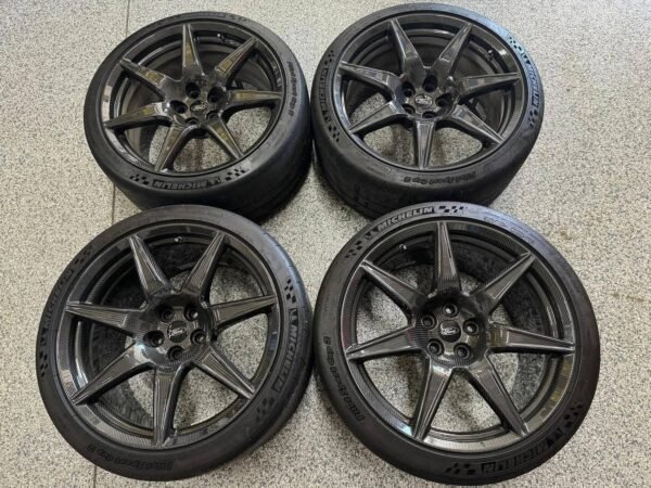 GT500 CFTP Wheels and Tires
