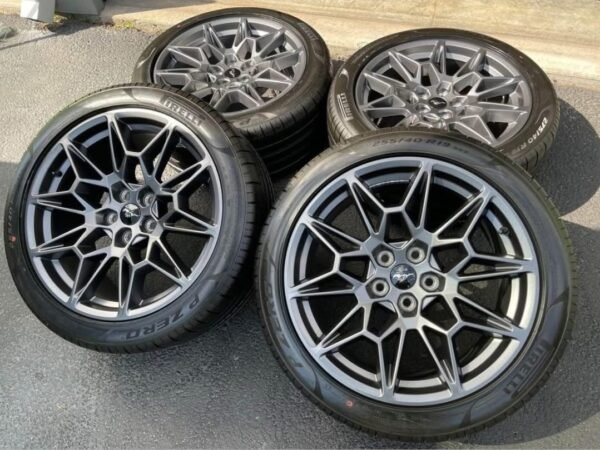 Ford Mustang GT wheels and tires