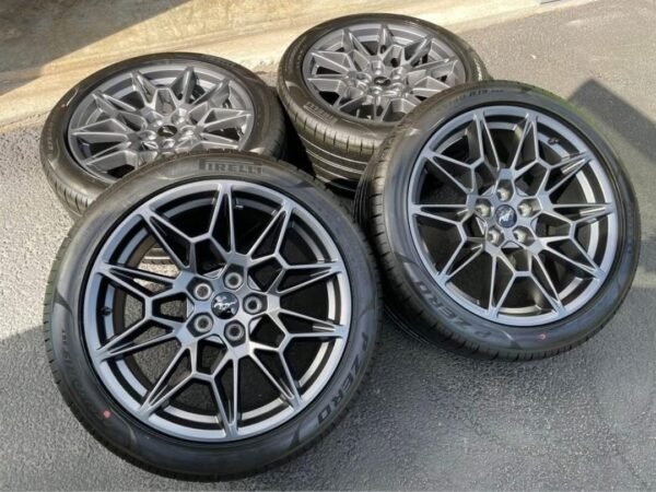 Ford Mustang GT wheels and tires - Image 3