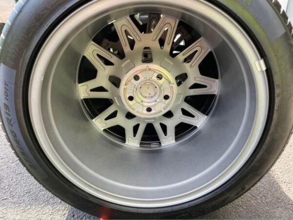 Ford Mustang GT wheels and tires - Image 5